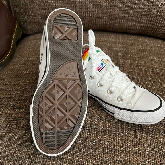Converse All Star Lo Rainbow Multi Tongue Pride Sneakers, Women's 6, Men's 4 - Picture 6 of 8